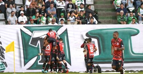 Deportes Limache derrotó a domicilio a Deportes Temuco en su estreno en Primera B.
