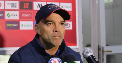 El DT de Deportes Antofagasta pasa de las críticas: "Me siento capacitado"