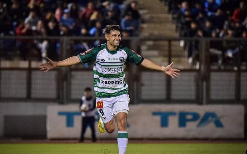 Deportes Temuco perdió a su goleador: dos meses fuera el uruguayo Luis Acevedo.