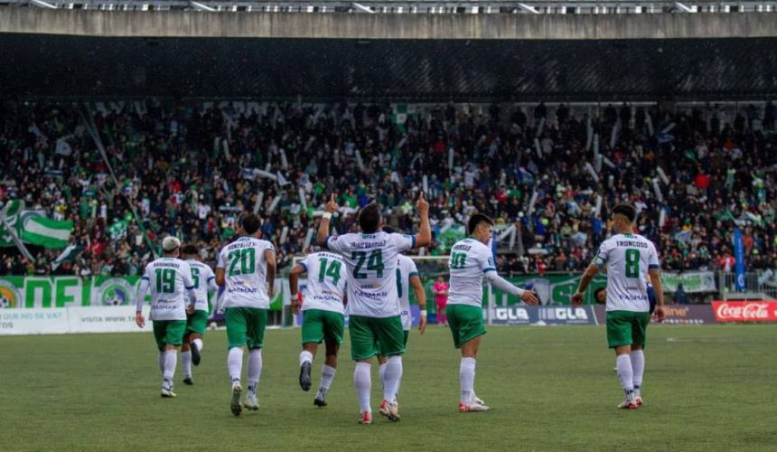 Quieren un estadio albiverde: La espectacular promoción que lanzó Deportes Puerto Montt