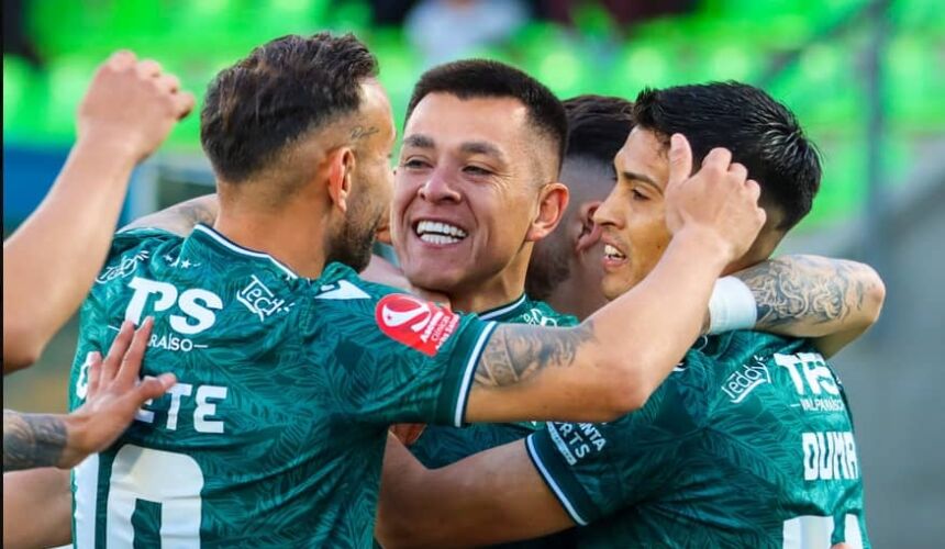 Santiago Wanderers derrotó 2 a 1 a Deportes Santa Cruz en el marco de la fecha 17 de la Primera B.