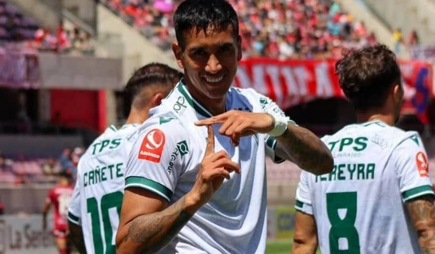 Remezón en Santiago Wanderers: Andrés Vilches, delantero que había arribado como refuerzo a comienzo de temporada, no va más en la tienda porteña.