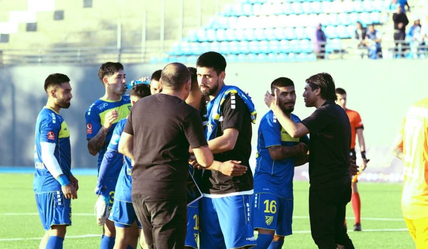 Barnechea vuelve a la Primera B 2024 y de inmediato, surgen preguntas, especialmente relacionadas con el destino de los puntos de los tres partidos que le suspendieron, vale decir frente a Deportes Recoleta, Rangers de Talca y Deportes La Serena.