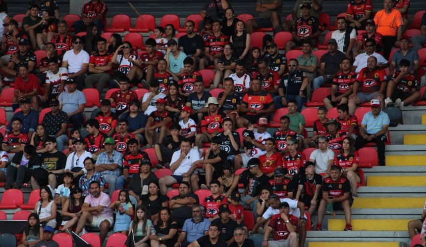 Solo cuatro clubes de la Primera B lograron aumentar su público este 2024