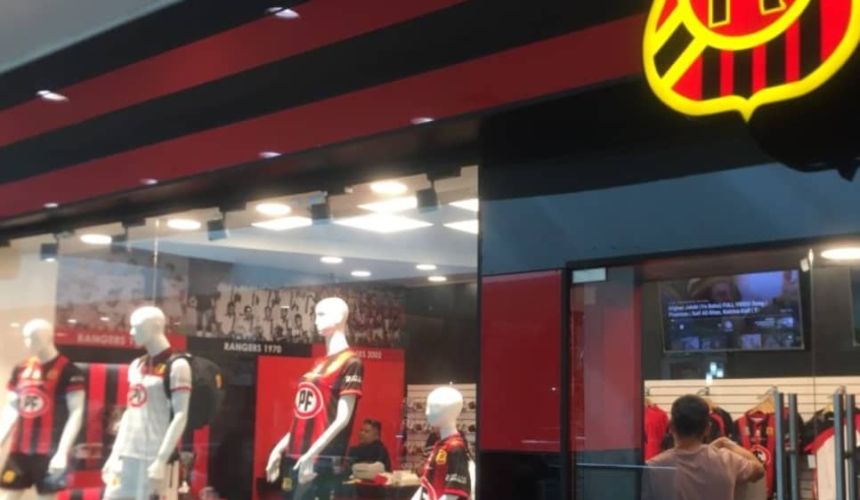 Dos demandas presentó la empresa de ropa deportiva Onefit contra la tienda Rangers Store