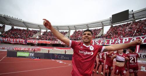 El goleador de Primera B es pura felicidad tras el ascenso de Deportes La Serena