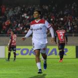 Las grúas de Primera División comienzan a moverse por el goleador de Primera B: Lionel Altamirano.