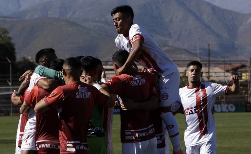 Unión San Felipe atrapó a Curicó Unido en el último lugar de la tabla de posiciones de Primera B.