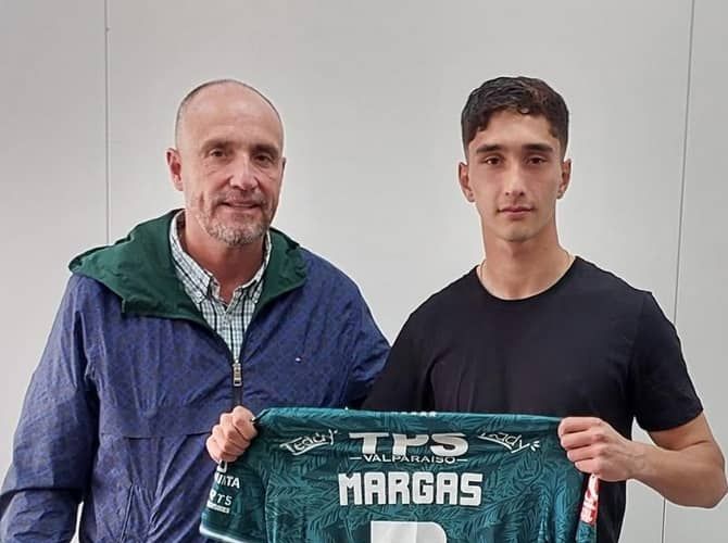 Hijo de histórico defensa de la selección chilena firmó en Santiago Wanderers