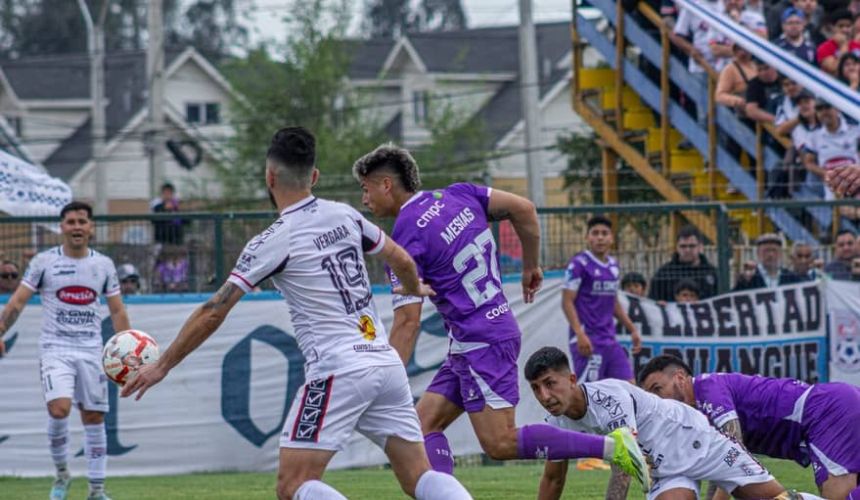 Una dolorosa noticia recibieron los clubes que animarán la final por el ascenso a Primera B. Deportes Melipilla y Deportes Concepción se enfrentarán el próximo jueves 31 de octubre, a contar de las 18:00 horas en el Estadio El Teniente de Rancagua.