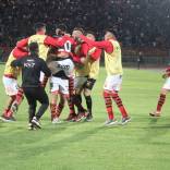 Talca vuelve a vibrar con Rangers. Después de mucho tiempo, el rojinegro está ilusionado con volver a Primera División. Ya está en semifinales de la liguilla de ascenso de Primera B, luego de sortear una durísima llave vs Deportes Santa Cruz. Fue triunfo 2 a 1 en el Joaquín Muñoz García y empate 2 a 2 en el Fiscal.