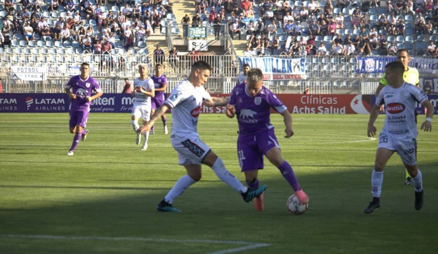 Una jugada de última hora podría cambiar el ascenso a Primera B. Luego de una dramática final, Deportes Melipilla se quedó con los boletos a la división de plata del fútbol chileno al vencer en lanzamientos penales a Deportes Concepción. Sin embargo el panorama podría cambiar por un tema que estaría complicando a los "Potros".