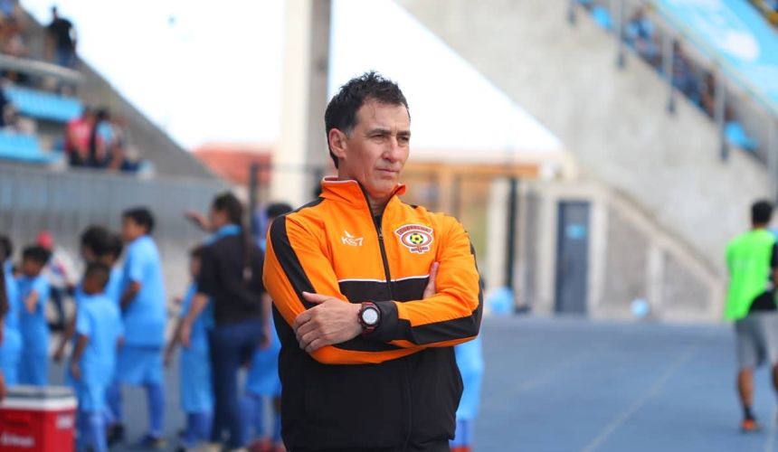 César Bravo, El DT que correría con ventaja en caso de descenso de Cobreloa a Primera B