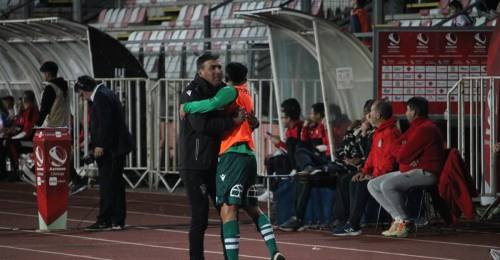 Santiago Wanderers tiene DT totalmente confirmado para el 2025: sigue Héctor Robles.