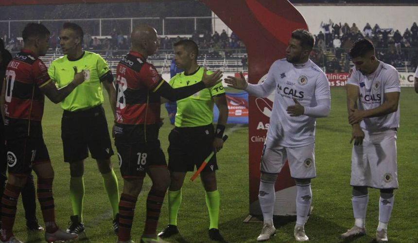 El difícil año de un emblema de cuadro que quiere ganar la liguilla de Primera B: Jaime Luciano Gaete.