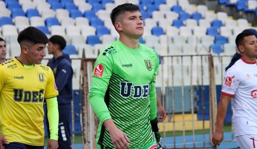 El joven arquero que fue titular este año en Primera B y que cambiaría de equipo para el 2025