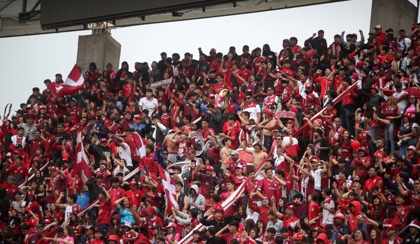 Deportes La Serena campeón de la Primera B dentro y fuera de la cancha