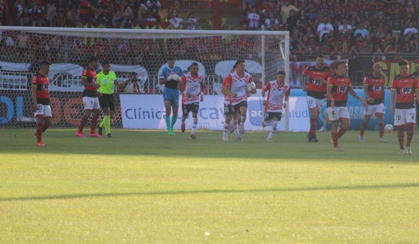 Deportes Limache ya tiene dos refuerzos para Primera División