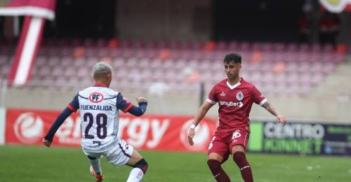 Un campeón con Deportes La Serena llegaría a San Luis de Quillota. Según adelanta Soy Canario, el defensa Raúl Osorio se convertiría en el primer refuerzo oficializado por los amarillos para la campaña 2025 en Primera B.