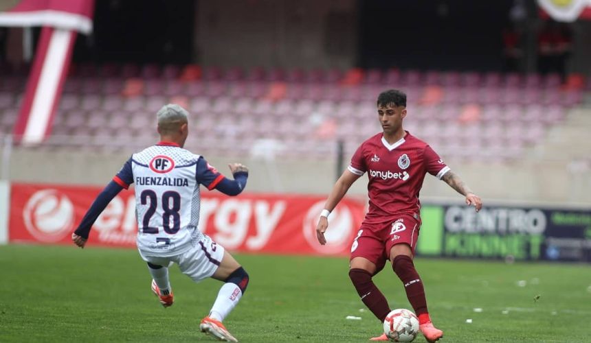 Un campeón con Deportes La Serena llegaría a San Luis de Quillota. Según adelanta Soy Canario, el defensa Raúl Osorio se convertiría en el primer refuerzo oficializado por los amarillos para la campaña 2025 en Primera B.