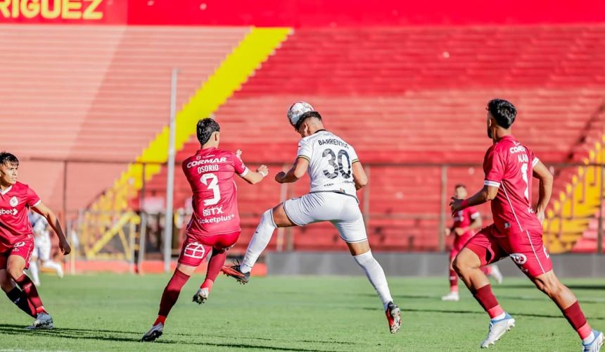 San Luis de Quillota aseguró a un campeón con Deportes La Serena. El cuadro amarillo se arma para pelear en la Primera B 2025 y en ese contexto, concretó la contratación del defensa central Raúl Osorio, quien viene de un muy buen año en Deportes La Serena, elenco que se coronó campeón del ascenso.