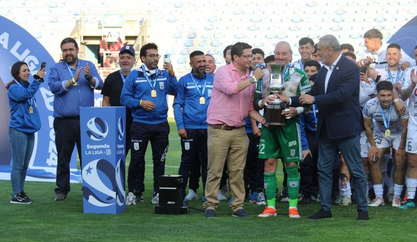 Tras zafar de la desafiliación Deportes Melipilla defenderá su ascenso a Primera B