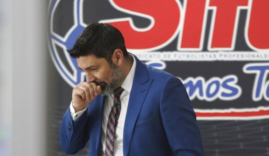 SIFUP acusa a clubes de querer romper el paro y aumenta la tensión en el fútbol chileno