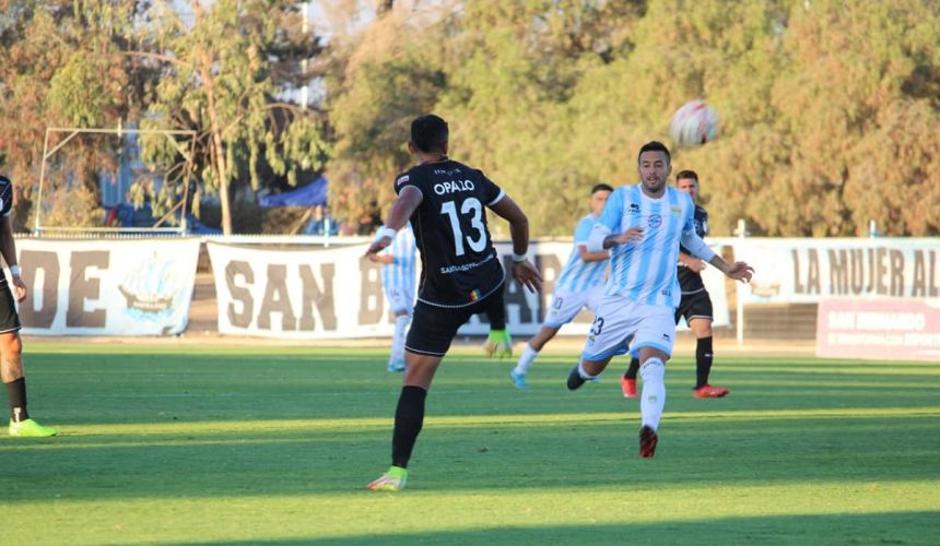 Deportes Copiapó se arma con todo para buscar el ascenso a Primera. El "León" de Atacama no se detiene y sigue anunciando fichajes, con la intención de hacer de su estadía en la Primera B, un breve paso. Los nortinos acaban de confirmar un nuevo refuerzo. Se trata del experimentado defensa central Diego Opazo, formado en Universidad Católica y con pasos por Santiago Morning, su último club, Deportes Puerto Montt, Rangers de Talca y Curicó Unido, entre otros equipos.