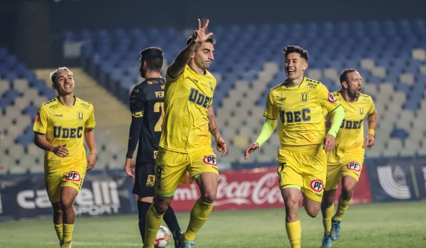 Rangers de Talca sigue esperando por su nuevo centrodelantero