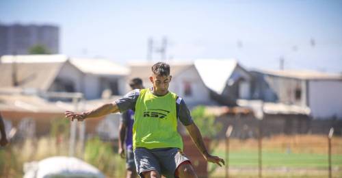 Rangers podría tener una gran novedad en su citación vs Cobreloa: Juan Sánchez Sotelo. Rangers de Talca oficializó a sus dos centrodelanteros para el 2025