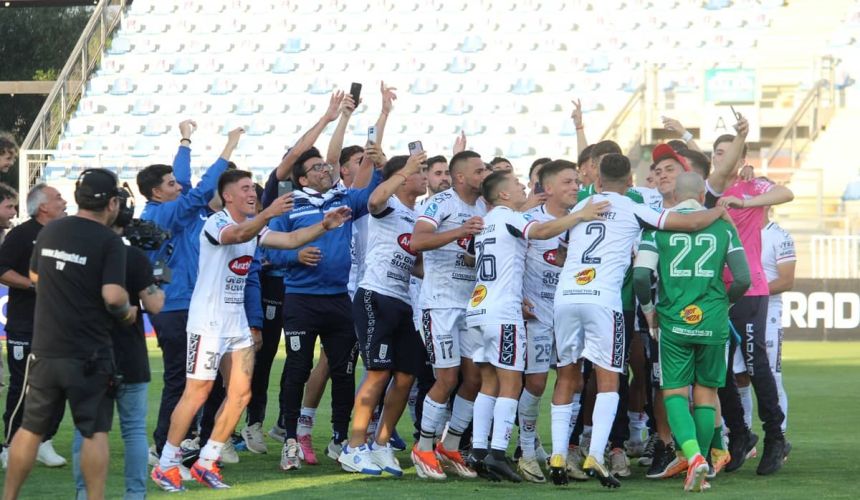 El campeón de Segunda y ascendido a Primera B es desafiliado del fútbol chileno