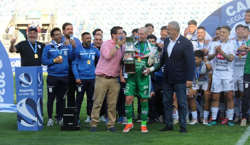 El dardo de arquero de Deportes Melipilla a Deportes Concepción