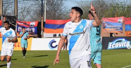 Deportes Copiapó anunció otros dos fichajes y ya suma 13 caras nuevas. El conjunto atacameño se ha renovado por completo, con la intención de pelear por el regreso a Primera División. Los atacameños sorprendieron oficializando hace algunos instantes al anunciar al delantero argentino proveniente de Club Atlético Villa San Carlos, Octavio Padovani.