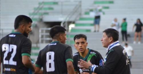 Deportes Puerto Montt confirmó dos refuerzos para buscar el ascenso a Primera B. El "Velero" dio a conocer la contratación de Kevin Flores, un viejo conocido en las huestes sureñas, quien arriba procedente de Deportes Concepción y del arquero Kevin Catalán, ex Provincial Osorno.