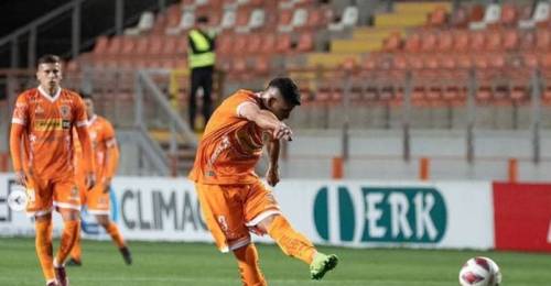 Un campeón con Deportes Temuco y Cobreloa llega al super reforzado San Luis. Tal como había trascendido ya hace algunos días, el cuadro de Quillota se quedó con los servicios del lateral izquierdo Yerko Águila, procedente de Cobreloa.