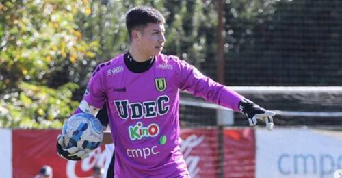 El arquero que jugó la Libertadores sub 20 y ahora llega a Segunda División: Diego Matamala llega a Provincial Osorno.