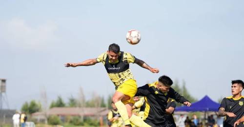 San Luis de Quillota tuvo un positivo apronte para su estreno en la Primera B. El cuadro canario jugó en jornada de viernes un amistoso vs el conjunto de Concón National, elenco que se prepara para el campeonato de Segunda División y al que derrotó por 4 a 0.