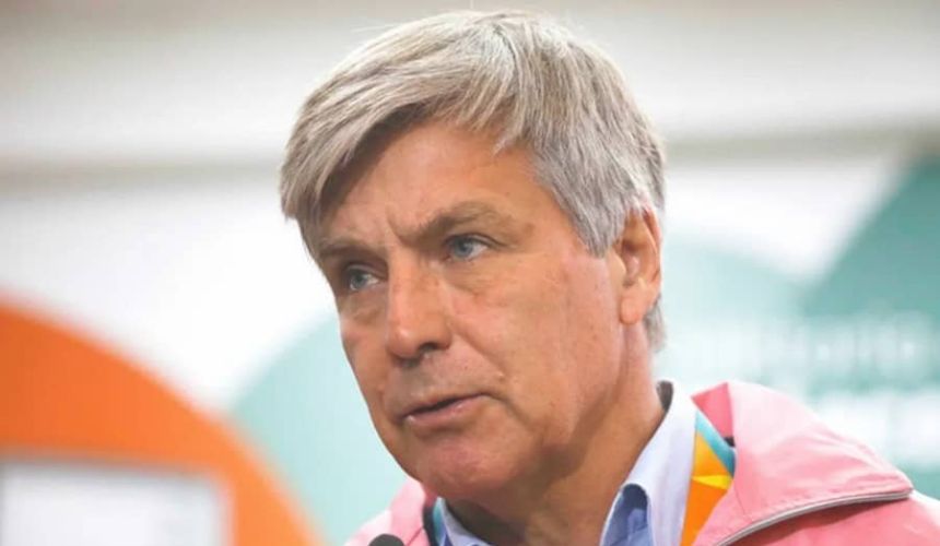 Harold Mayne Nicholls se aburrió del ninguneo de la ANFP a la Segunda División y tomó fundamental decisión en Trasandino. El dirigente decidió poner a la venta sus acciones -controla el 70% del "Cóndor"- hastiado, según contó a PrimeraBChile, del "menosprecio" y "humillación constante de la ANFP a la división de bronce del fútbol chileno.