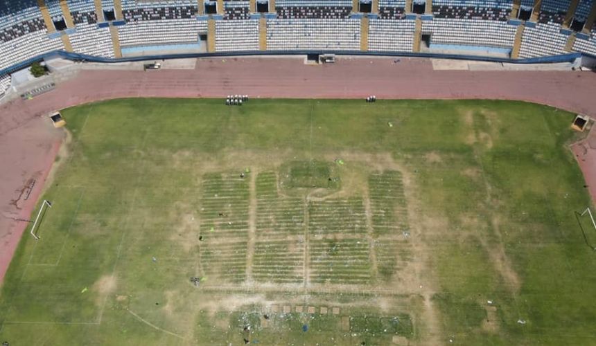 El calamitoso estado de la cancha del Calvo y Bascuñán de Antofagasta