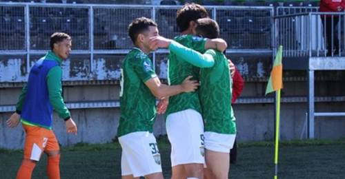 El exclusivo líder de Segunda División se sigue reforzando. Luego de un buen inicio en el campeonato de con triunfos sobre Santiago City y Brujas de Salamanca, Trasandino sigue potenciando su equipo para el difícil torneo que comenzó hace dos fines de semana. Trasandino de Los Andes confirmó que jugará en Segunda División. El "Cóndor" estaba en duda sobre su presencia en el campeonato debido a todas las situaciones que se han vivido en la categoría, pero finalmente, optó por jugar. Trasandino de Los Andes confirmó que podría bajarse del torneo de Segunda División 2025. Vía comunicado, el "Cóndor" reveló que la posibilidad está abierta, debido a las condiciones en que se pretende dar luz verde a la competencia.