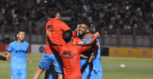 Un elenco de la Primera B anunció la salida de cuatro futbolistas. El cuadro de San Marcos de Arica oficializó la partida de varios elementos, algunos de ellos por término de contrato y otros porque irán a préstamo.