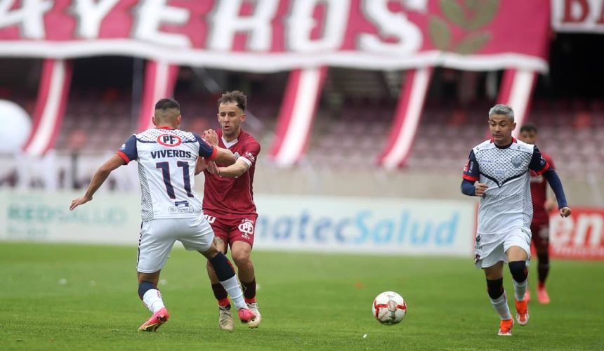 Erwin Durán no ve listo para ser titular en Primera División a figura del ascenso de Deportes La Serena. El director técnico granate fue consultado tras el partido vs Colo Colo por la suplencia de uruguayo Sebastián Gallegos, ocasión en la que dejó en claro que el charrúa no está, desde su perspectiva, al nivel que se requiere para comenzar desde el primer minuto en los granates.