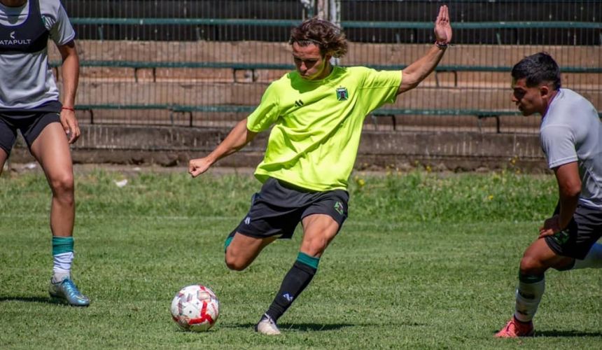 Un joven valor de Deportes Temuco partirá a préstamo a Primera División. Se trata del mediocampista ofensivo Félix Triñanes, quien llegó a fines del año pasado al "pije", luego de formarse futbolísticamente en el cuadro de Banfield.