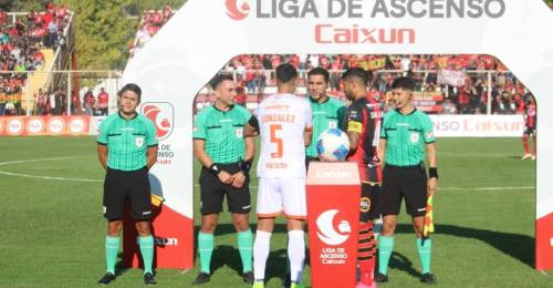 En Cobreloa estallaron por el arbitraje de Mathias Riquelme en el empate 1 a 1 vs Rangers de Talca. Los mineros ganaban hasta los descuentos pero un polémico penal le permitió a los piducanos igualar las cifras a través de Isaac Díaz. Además, lamentaron dos expulsiones: los zagueros centrales Agustín Heredia y Rodolfo González.