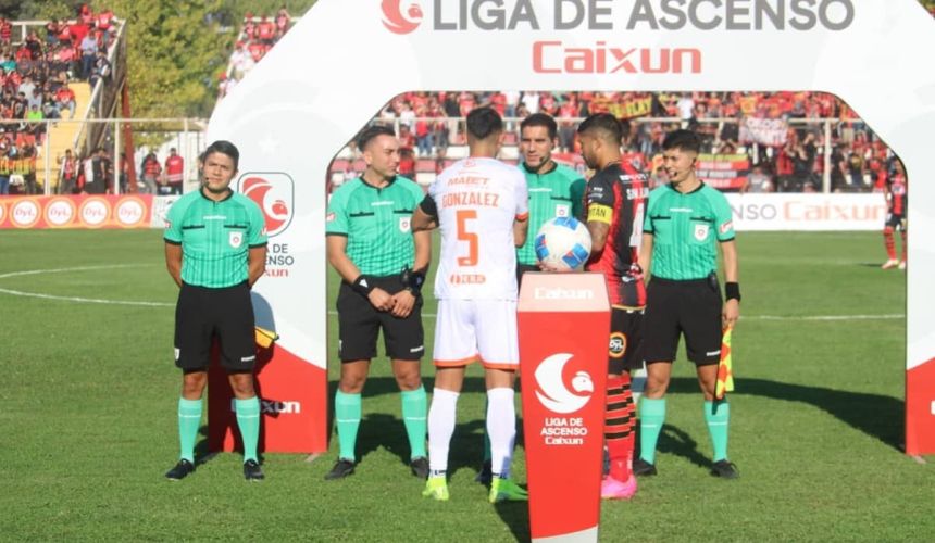 En Cobreloa estallaron por el arbitraje de Mathias Riquelme en el empate 1 a 1 vs Rangers de Talca. Los mineros ganaban hasta los descuentos pero un polémico penal le permitió a los piducanos igualar las cifras a través de Isaac Díaz. Además, lamentaron dos expulsiones: los zagueros centrales Agustín Heredia y Rodolfo González.