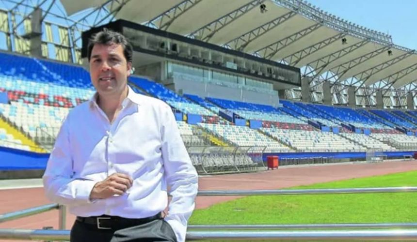 En Uruguay acusan a dueño de Deportes Antofagasta de desaparecer en negocio para comprar un club. Se suponía que estaba todo listo para que Jorge Sánchez, propietario de los "pumas" adquiriese el Miramar Misiones, elenco que milita en la Primera División charrúa, pero la situación se habría complicado.