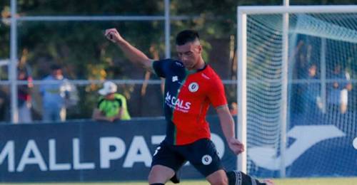 Sorpresiva partida de un experimentado futbolista en un cuadro de la Primera B: Gonzalo Lauler se va de Deportes Santa Cruz.