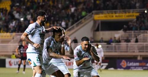 A punta de golazos el canterano de Santiago Wanderers Ricardo Parra acapara miradas en la Primera B. El mediocampista está aprovechando muy bien los minutos que le ha dado el director técnico Héctor Robles. De hecho, ya había sido clave la semana pasada, cuando su gol vs Unión San Felipe, le significaron tres puntos al conjunto caturro.