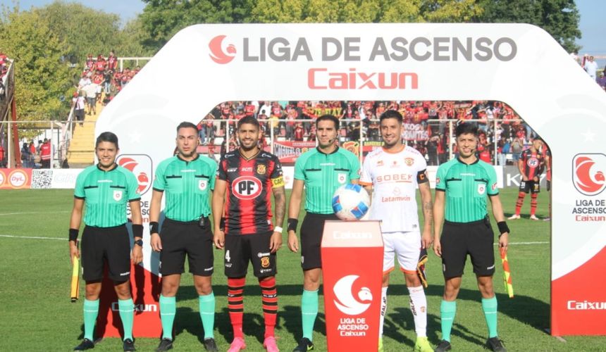 Un desastroso arbitraje de Matías Riquelme privó a Cobreloa de su primer triunfo en el campeonato de Primera B vs Rangers de Talca