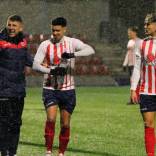 Acusan que DT chileno que dirigía en Europa se robó plata del club